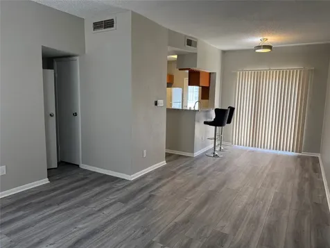 7575 Cambridge Street 2804 Houston TX 77054