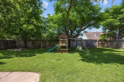 9314 Vickijohn Drive Houston TX 77031