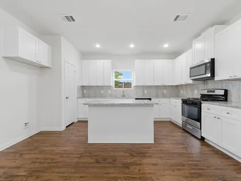 2803 Topiary Lane Houston TX 77014