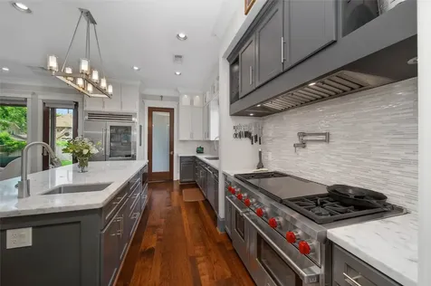 416 W 33rd Street Houston TX 77018