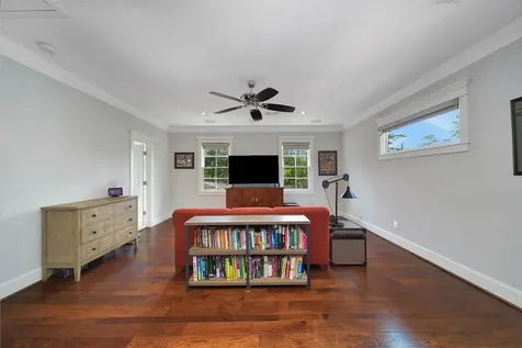 416 W 33rd Street Houston TX 77018