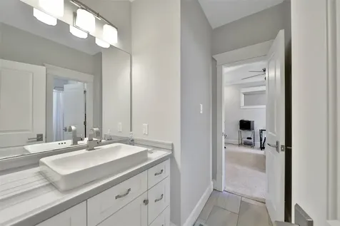 416 W 33rd Street Houston TX 77018