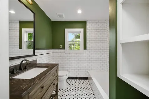 416 W 33rd Street Houston TX 77018