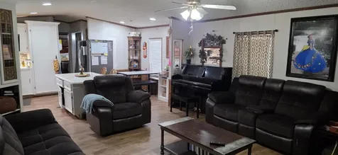 203 Oak Creek Drive Oyster Creek TX 77541