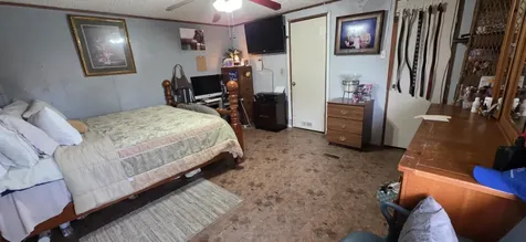 203 Oak Creek Drive Oyster Creek TX 77541