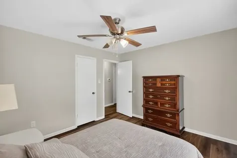 204 Nasturtium Street Lake Jackson TX 77566