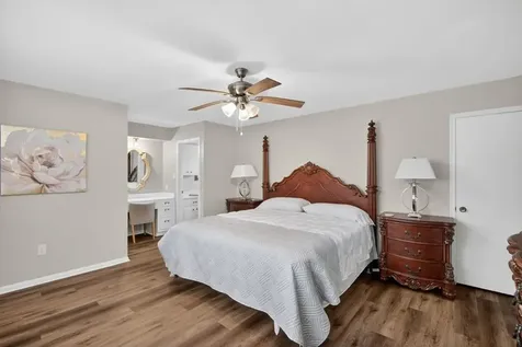 204 Nasturtium Street Lake Jackson TX 77566