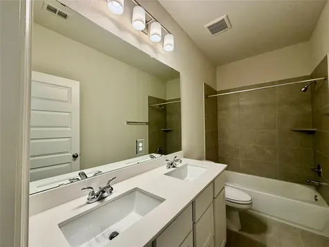 1418 Watermont Drive Missouri City TX 77459