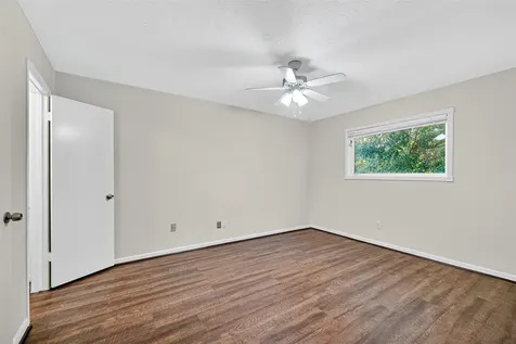 812 Fleetwood Place Drive Houston TX 77079