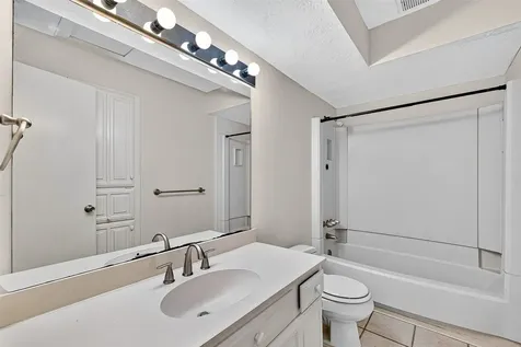 812 Fleetwood Place Drive Houston TX 77079