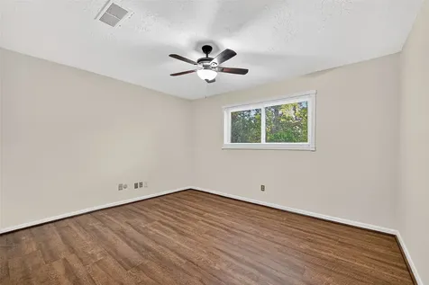 812 Fleetwood Place Drive Houston TX 77079
