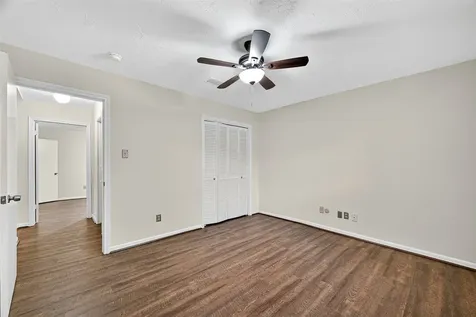 812 Fleetwood Place Drive Houston TX 77079