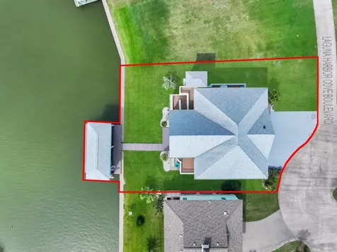 2005 & 2009 Laguna Harbor Cove Boulevard Port Bolivar TX 77650