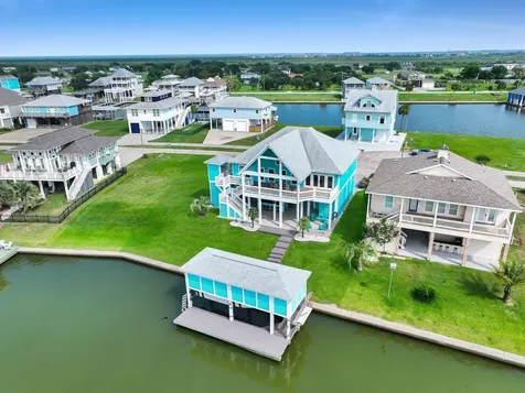 2005 & 2009 Laguna Harbor Cove Boulevard Port Bolivar TX 77650