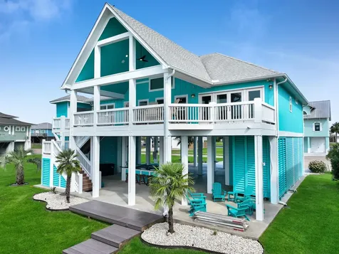 2005 & 2009 Laguna Harbor Cove Boulevard Port Bolivar TX 77650