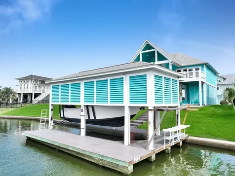 2005 & 2009 Laguna Harbor Cove Boulevard Port Bolivar TX 77650