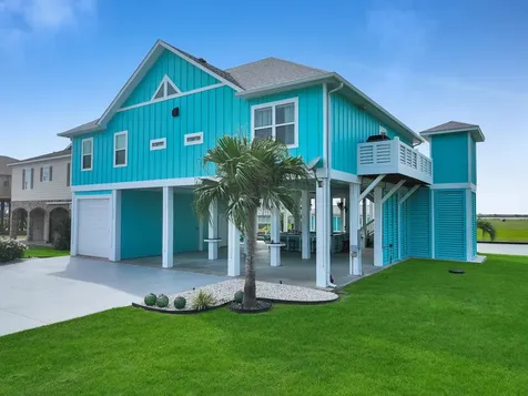 2005 & 2009 Laguna Harbor Cove Boulevard Port Bolivar TX 77650