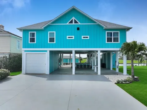 2005 & 2009 Laguna Harbor Cove Boulevard Port Bolivar TX 77650