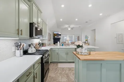 312 Fox Trail Road Montgomery TX 77316
