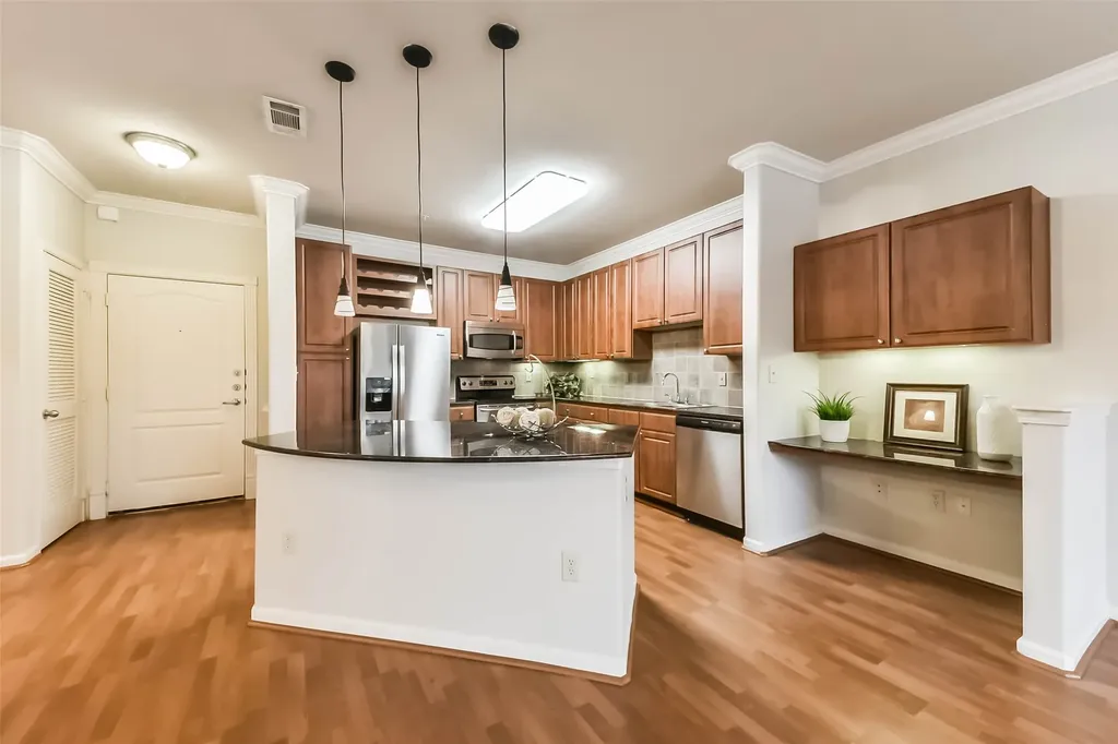 1711 Old Spanish Trail 426 Houston TX 77054