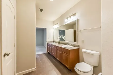 1711 Old Spanish Trail 426 Houston TX 77054