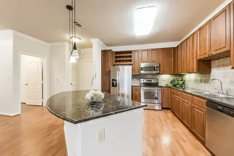 1711 Old Spanish Trail 426 Houston TX 77054