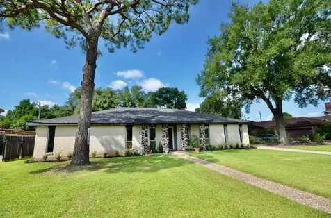 5855 S Braeswood Boulevard S Houston TX 77096