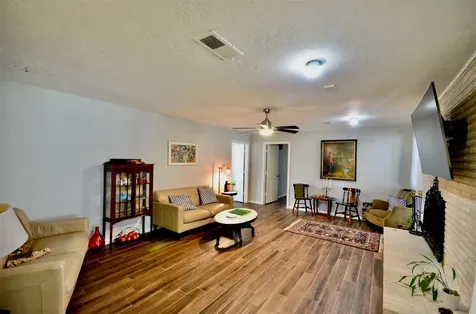 5855 S Braeswood Boulevard S Houston TX 77096