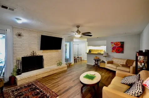 5855 S Braeswood Boulevard S Houston TX 77096