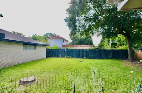 5855 S Braeswood Boulevard S Houston TX 77096