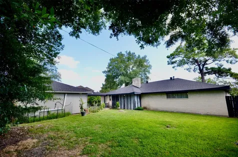 5855 S Braeswood Boulevard S Houston TX 77096