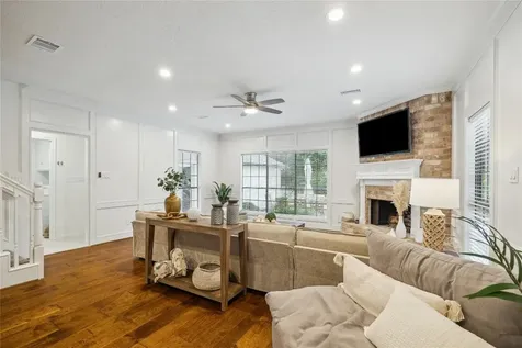 89 Towering Pines Drive The Woodlands TX 77381