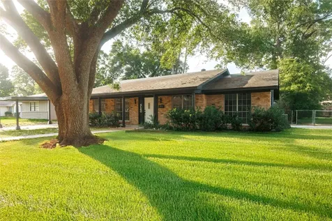 4640 Fieldwood Lane Beaumont TX 77706