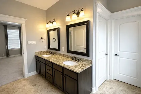 321 W 26th Street B Houston TX 77008