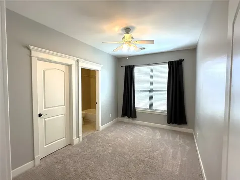 321 W 26th Street B Houston TX 77008
