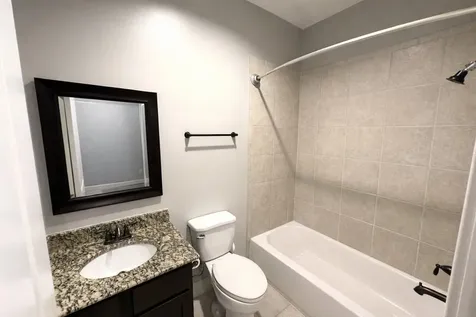 321 W 26th Street B Houston TX 77008