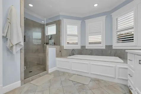340 W 17th Street Houston TX 77008