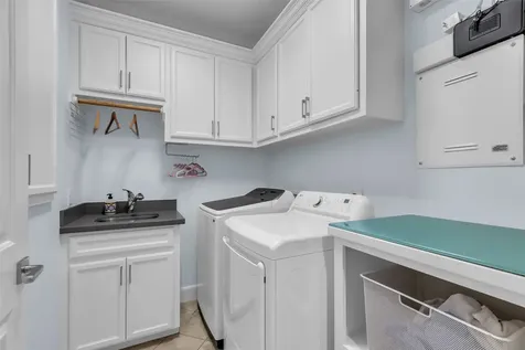 340 W 17th Street Houston TX 77008