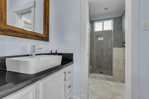 340 W 17th Street Houston TX 77008