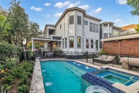 340 W 17th Street Houston TX 77008
