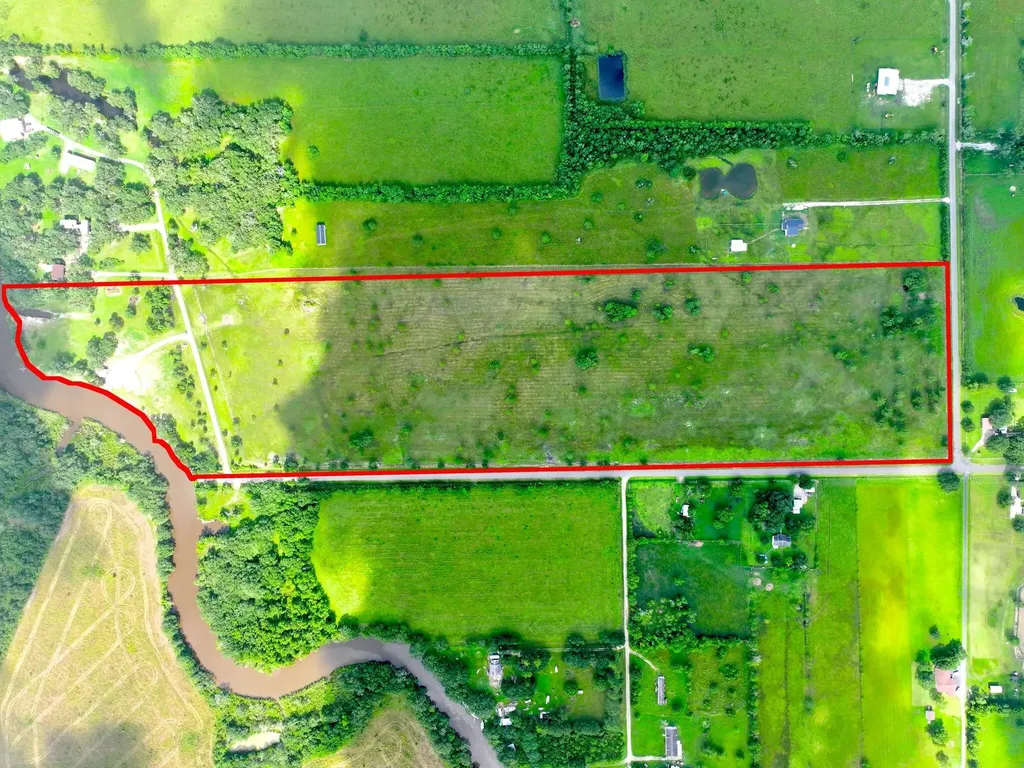 1734 Haynes Road Anahuac TX 77514