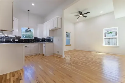408 Armstrong Street B Houston TX 77029