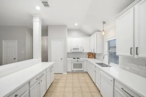 1276 Ocean Manor Lane League City TX 77573