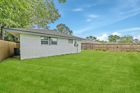 8834 Brackley Lane Houston TX 77088