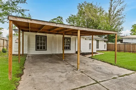 8834 Brackley Lane Houston TX 77088