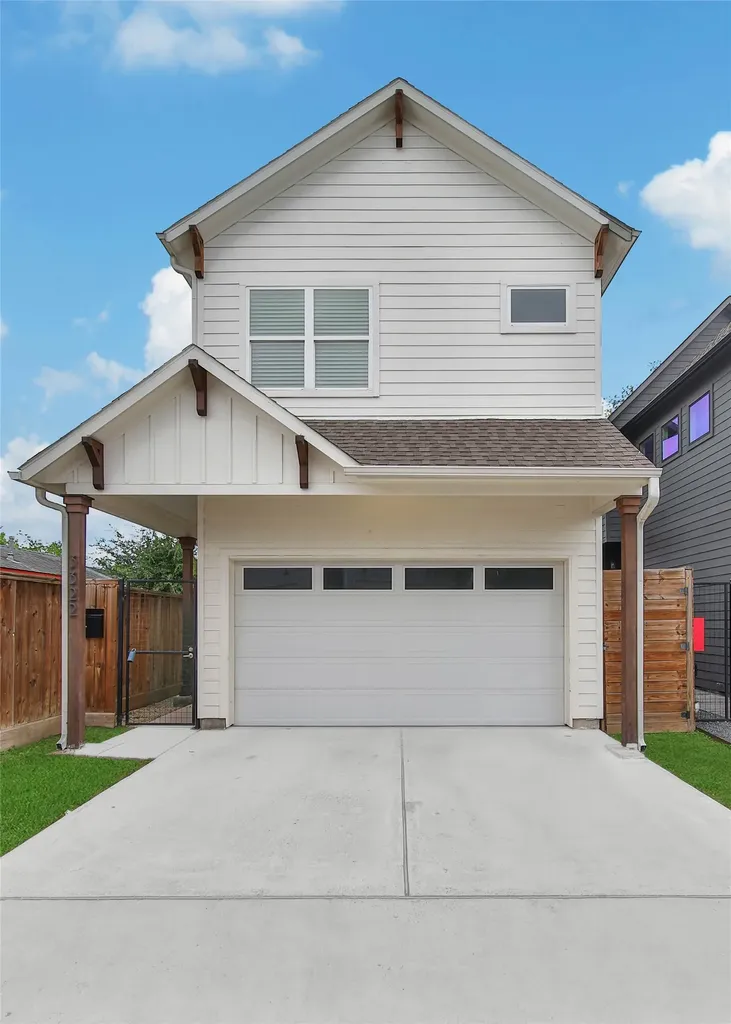 3322 Delhi Street Houston TX 77022