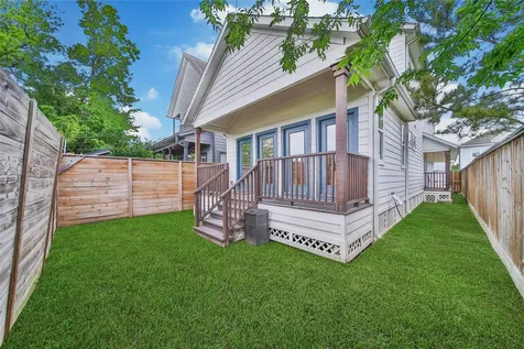 3322 Delhi Street Houston TX 77022