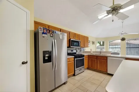 807 Forest Oaks Lane Pearland TX 77584