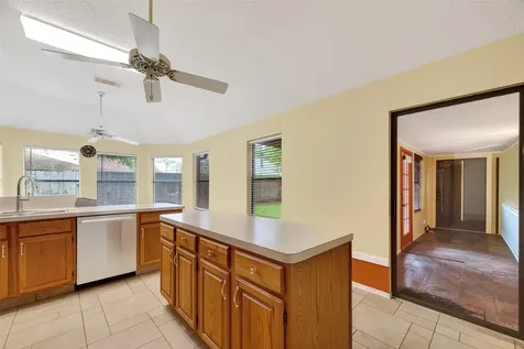 807 Forest Oaks Lane Pearland TX 77584