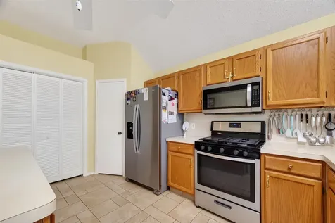 807 Forest Oaks Lane Pearland TX 77584